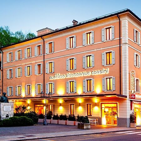 Albergo Ristorante Corsini Pavullo nel Frignano Bagian luar foto