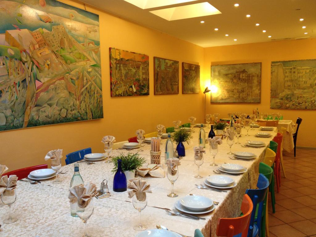 Albergo Ristorante Corsini Pavullo nel Frignano Bagian luar foto